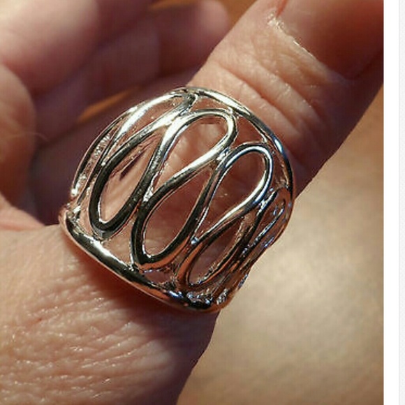 Nwt Silver Swirl Cage design Ring 8 Artsy style - Picture 4 of 6